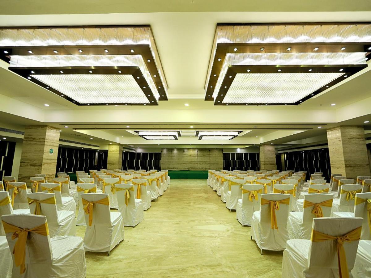 D R Utthama Nellore - Am Hotel Kollection Esterno foto