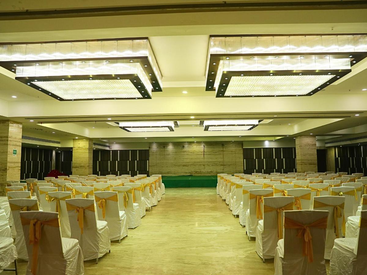 D R Utthama Nellore - Am Hotel Kollection Esterno foto